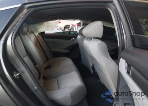 2018 Honda Accord Lx из США, поврежденный, VIN 1HGCV1F10JA215962